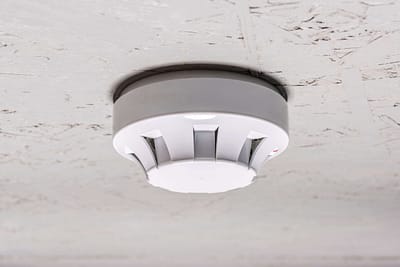 smoke-detector-of-fire-alarm-on-white smoke-detector-of-fire-alarm-on-white